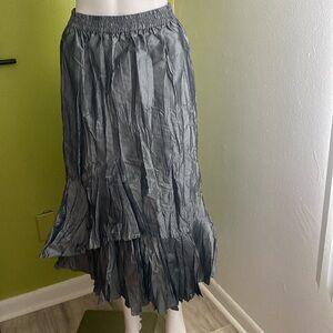 Silver Wrinkle Pleated Skirt.  Size M